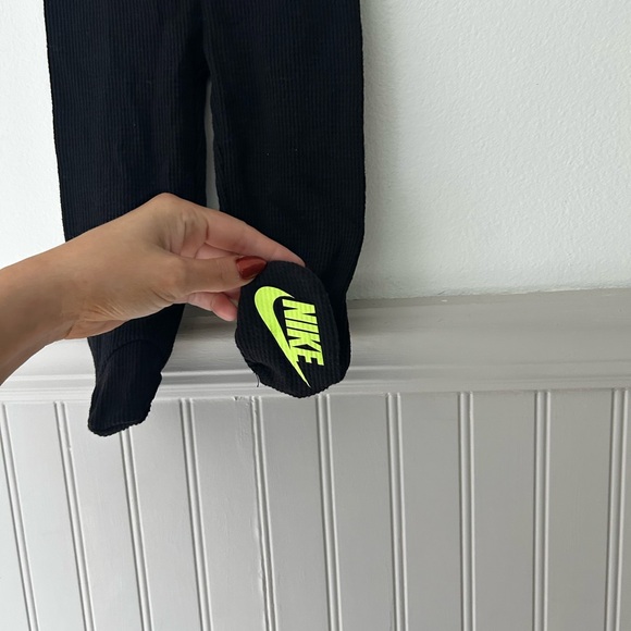 3 Piece Set Nike Baby 6 Months Gray Black Matching Set with Hat - Picture 6 of 12